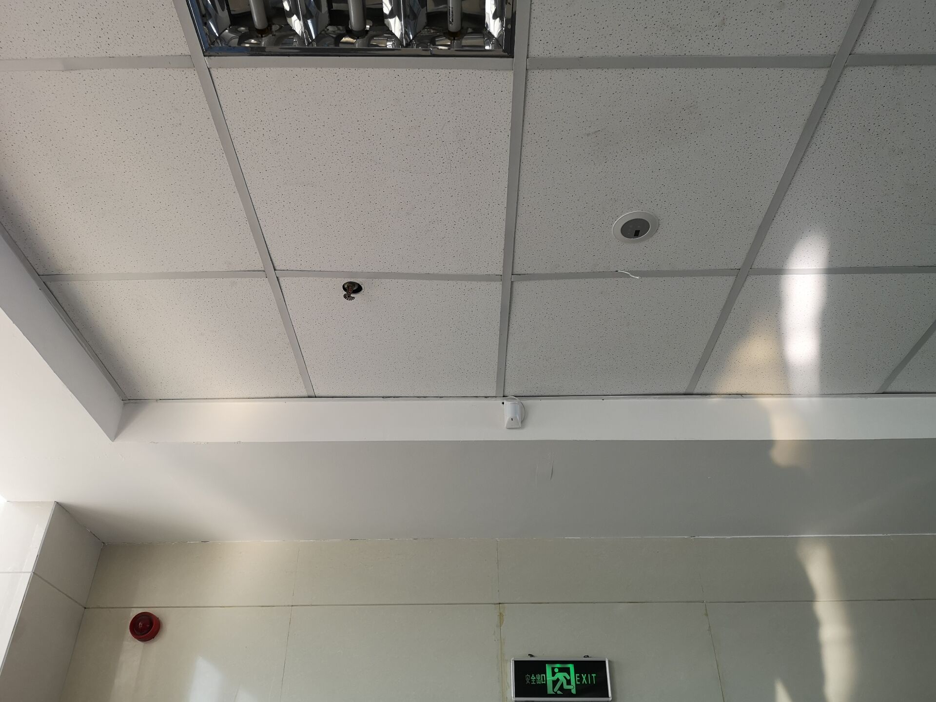 安徽亳州學(xué)院智能圖書館空調(diào)智能控制