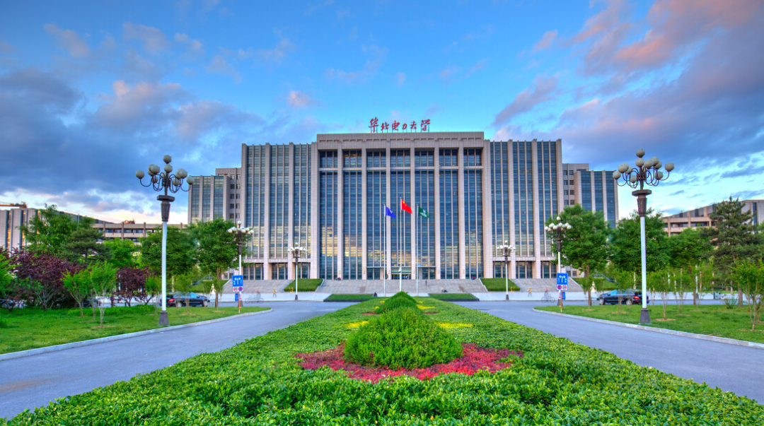 華北電力大學正式啟用派谷空調(diào)節(jié)能控制器